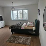 Novy Kvetinka V Centre Ziliny S Kaviarnou 아파트 질리나