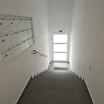Novy Kvetinka V Centre Ziliny S Kaviarnou Apartmán *