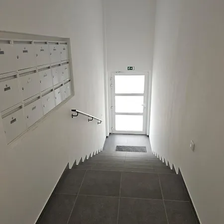 úplne Nový Kvetinka V Centre žiliny Apartamento *