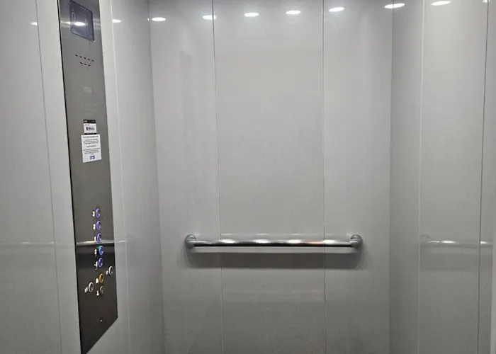 Uplne Novy Kvetinka V Centre Ziliny アパート *